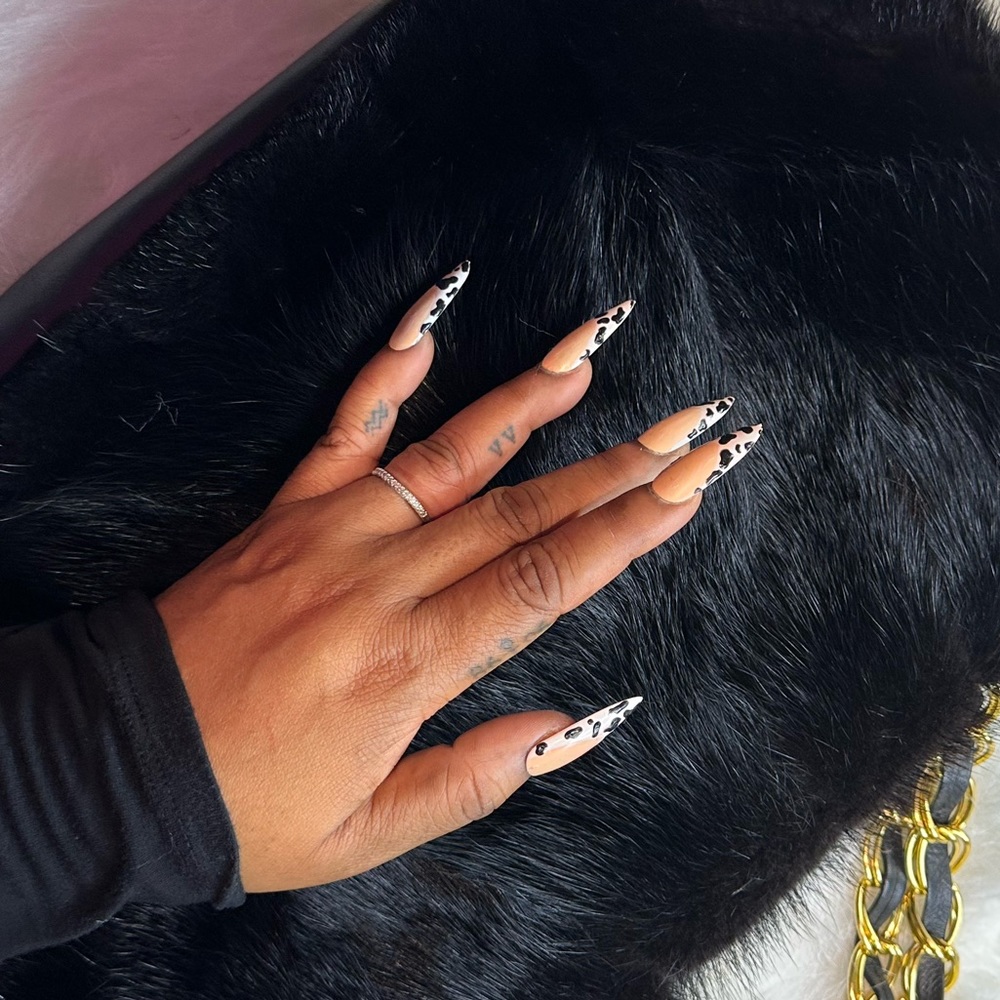“Nude Moooo”🐄🐮 Press On Set by LoveScottiNails
